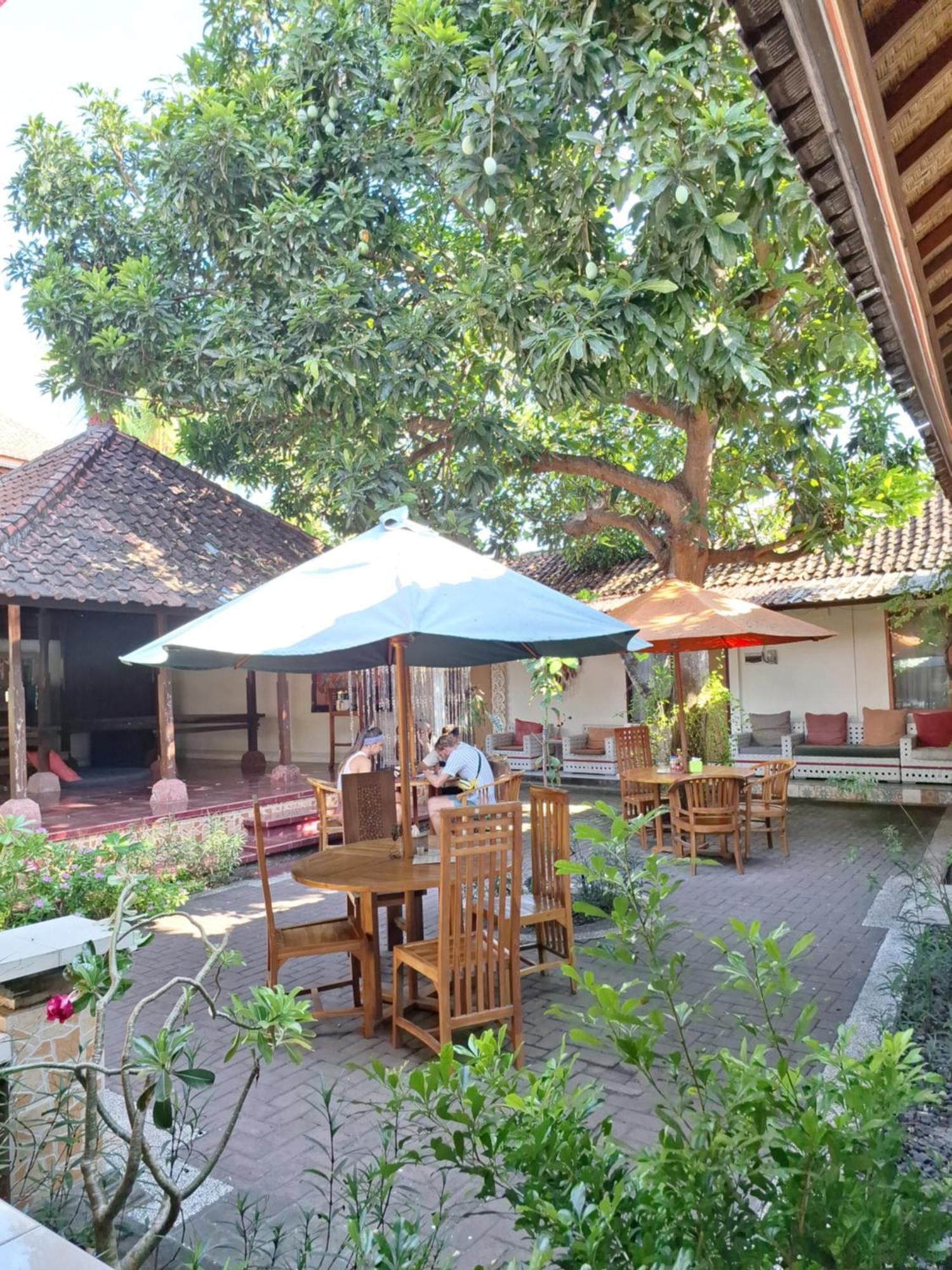 Griya Nusa Batununggul Exterior foto